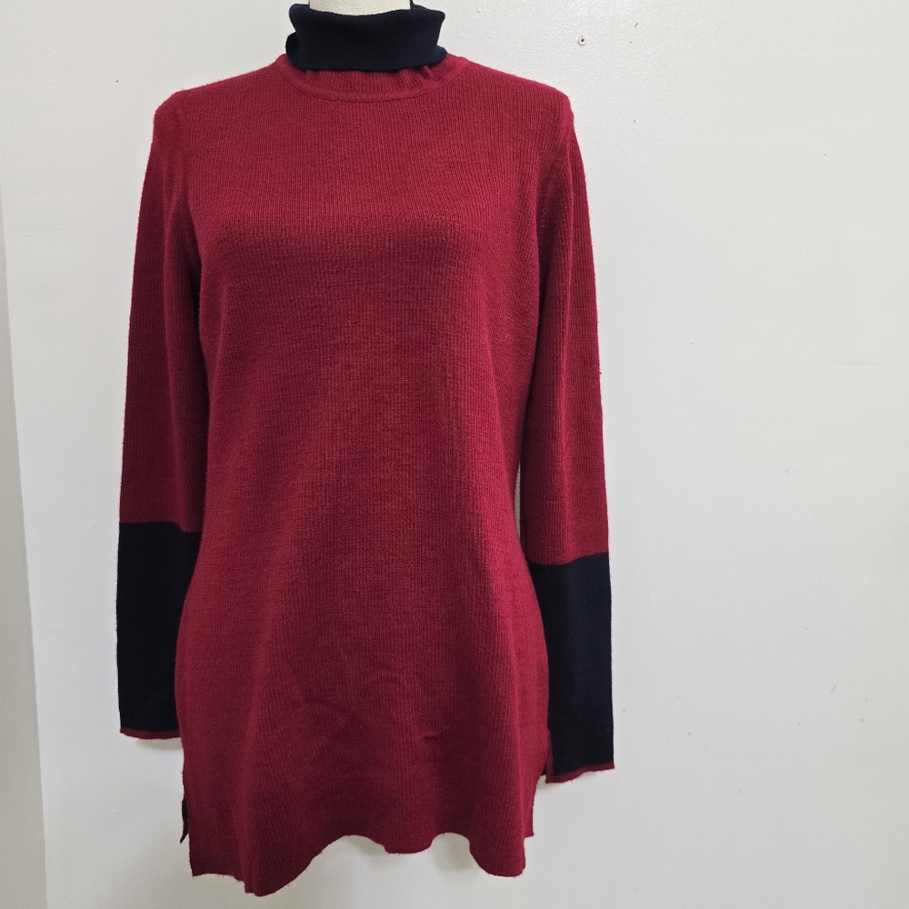 ATHLETA size Medium Merino Wool Blend Transit Turtleneck Sweater Red Navy